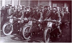 Moto Р»600