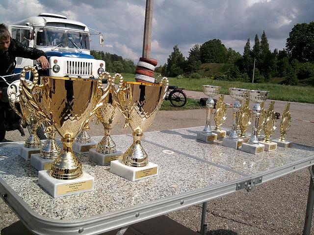http://www.dyr4ik.ru/forum/album_mod/upload/ee7e4959c963033783d2df713d736bb4.jpg